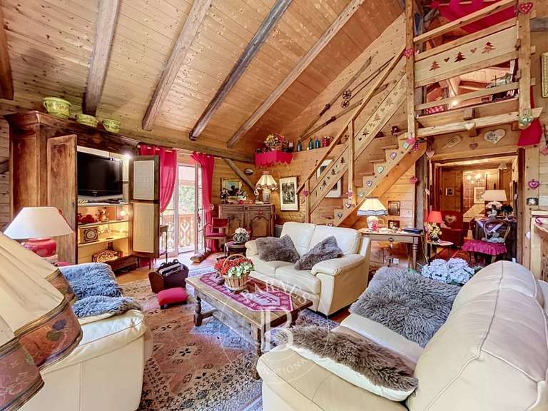 Bien atypique Seytroux - 4 chambres - 247m²