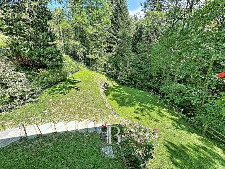 Bien atypique Seytroux - 4 chambres - 247m²
