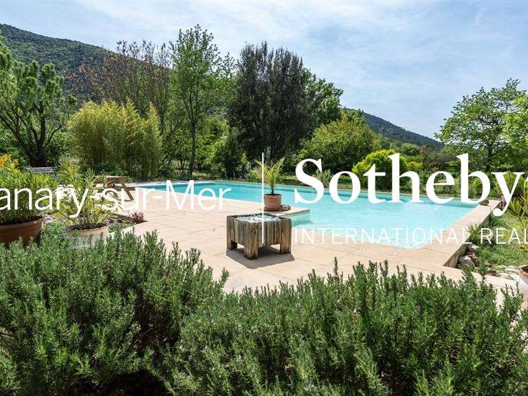 Maison Signes - 5 chambres - 180m²