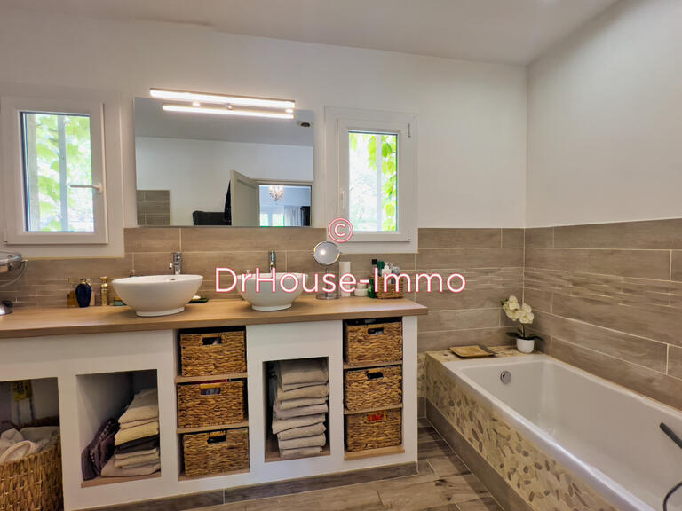 Villa Signes - 5 bedrooms - 189m²