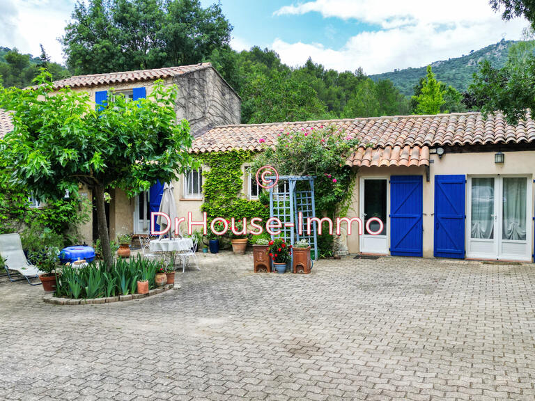 Villa Signes - 5 bedrooms - 189m²