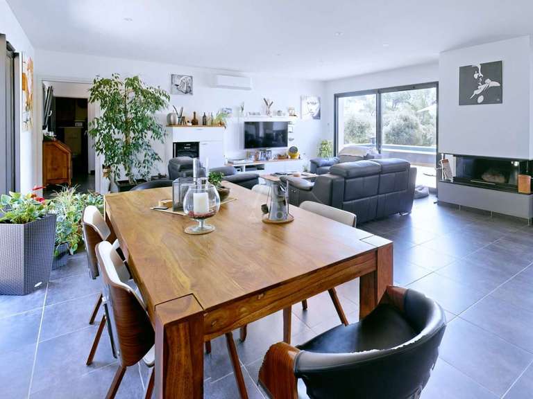 House Sillans-la-Cascade - 2 bedrooms