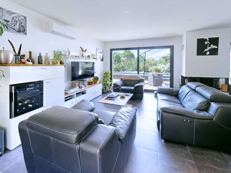 House Sillans-la-Cascade - 2 bedrooms