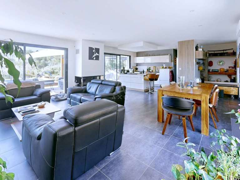 House Sillans-la-Cascade - 2 bedrooms