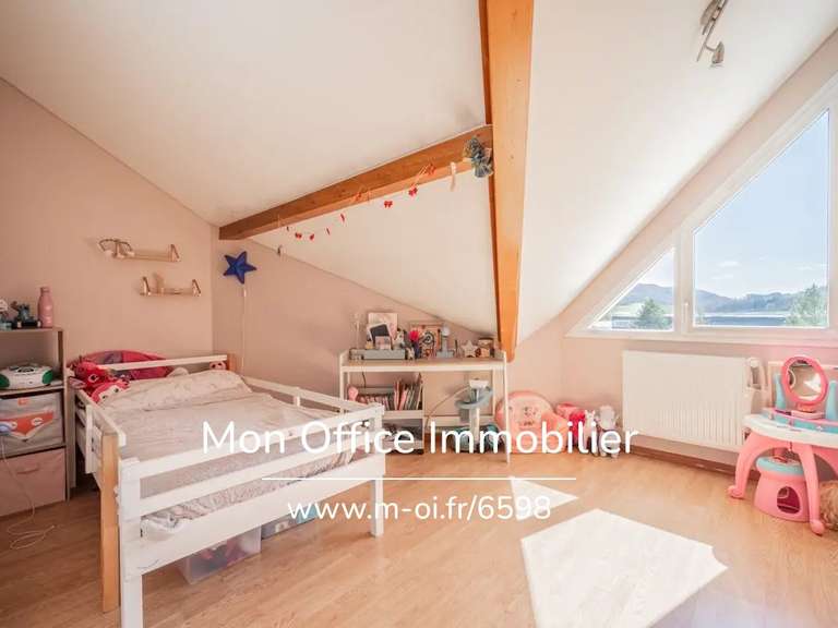 Maison Sillingy - 3 chambres - 111m²