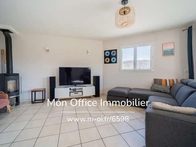 Maison Sillingy - 3 chambres - 111m²