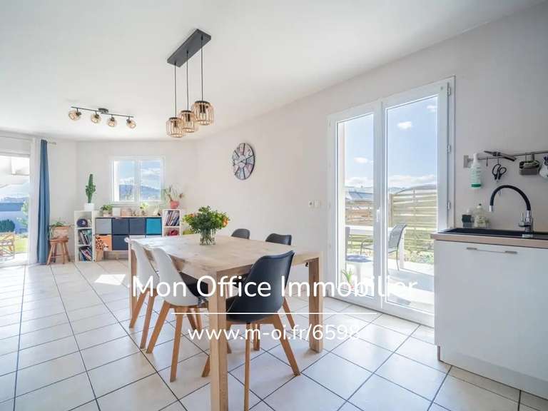 Maison Sillingy - 3 chambres - 111m²