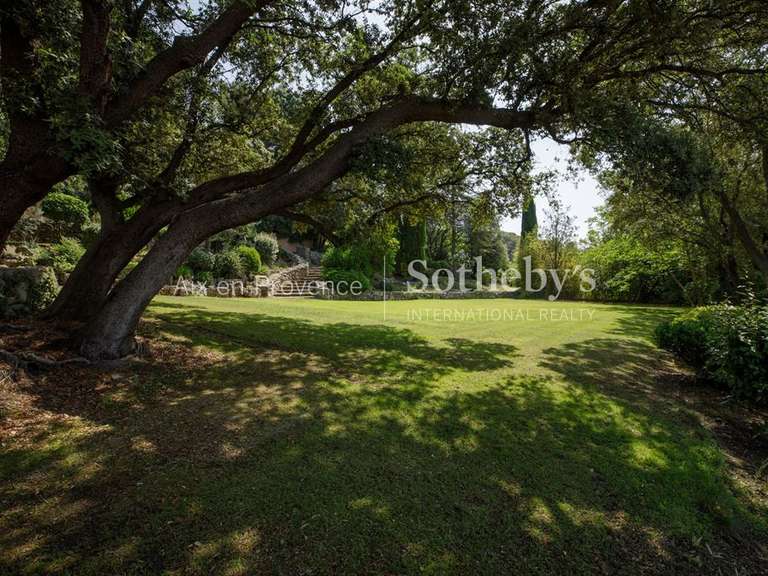 House Simiane-Collongue - 5 bedrooms - 384m²