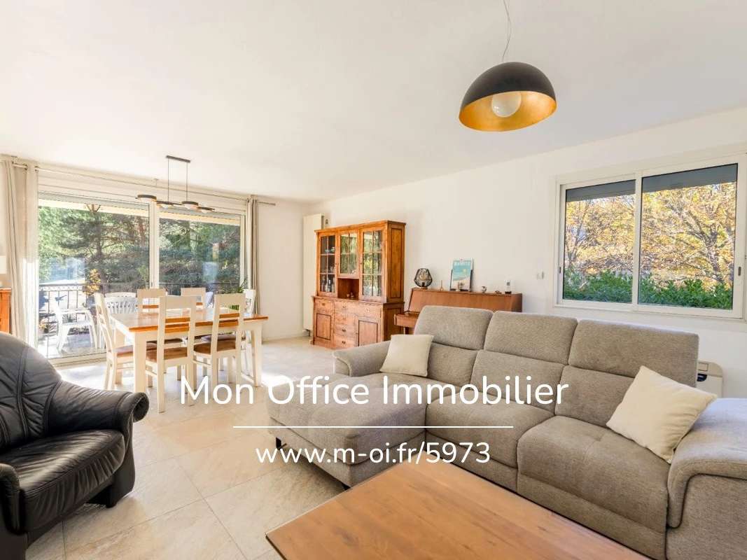 Maison Simiane-Collongue