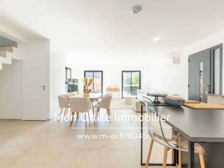 Maison Simiane-Collongue - 3 chambres - 108m²
