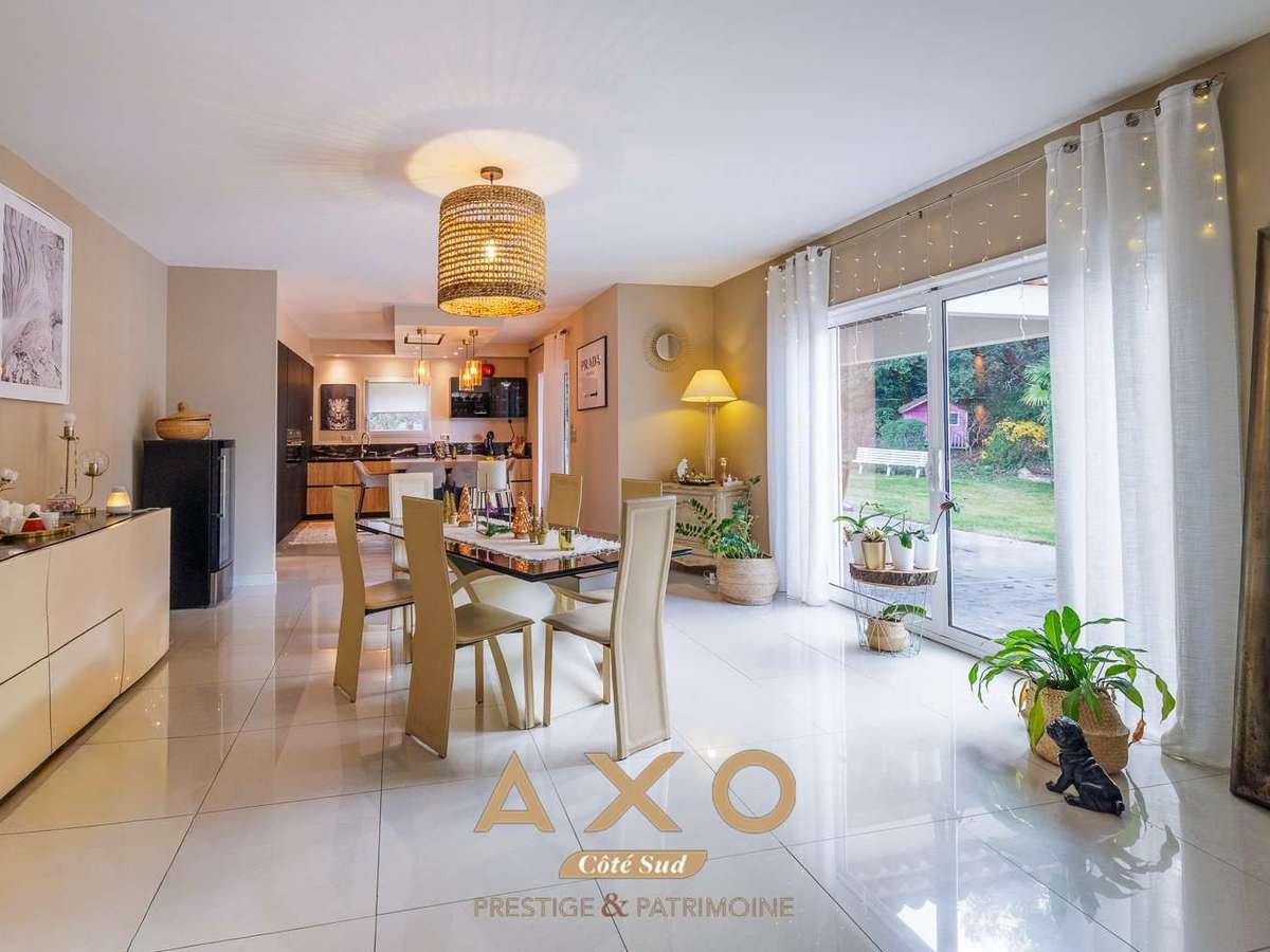 House Simiane-Collongue