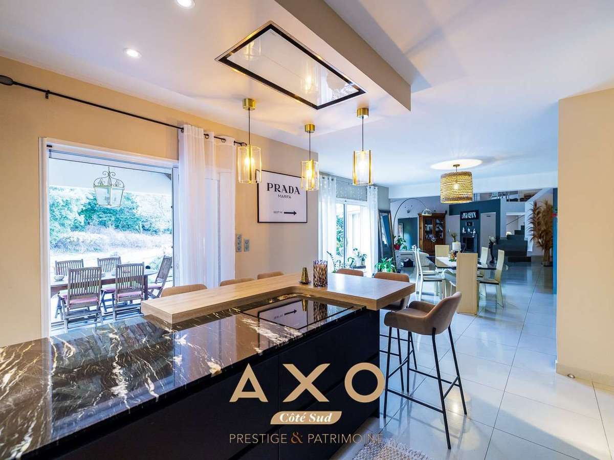 Maison Simiane-Collongue