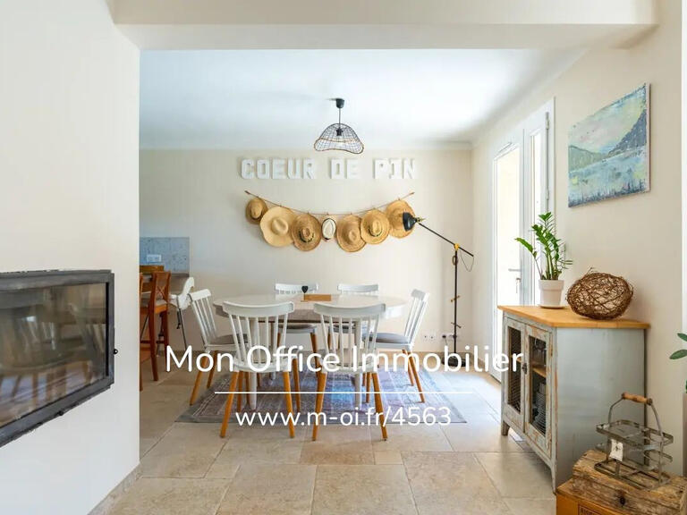 Propriété Simiane-Collongue - 7 chambres - 263m²