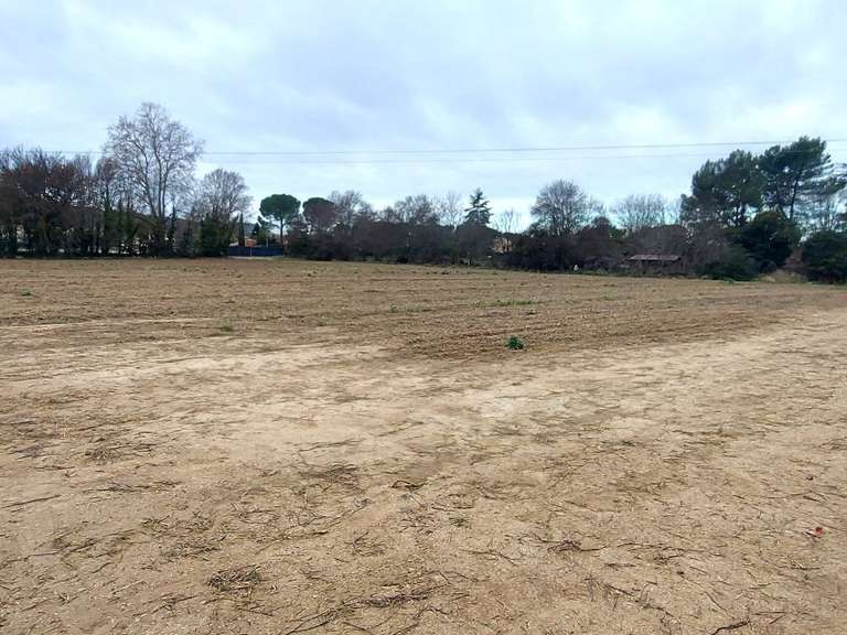 Terrain Simiane-Collongue