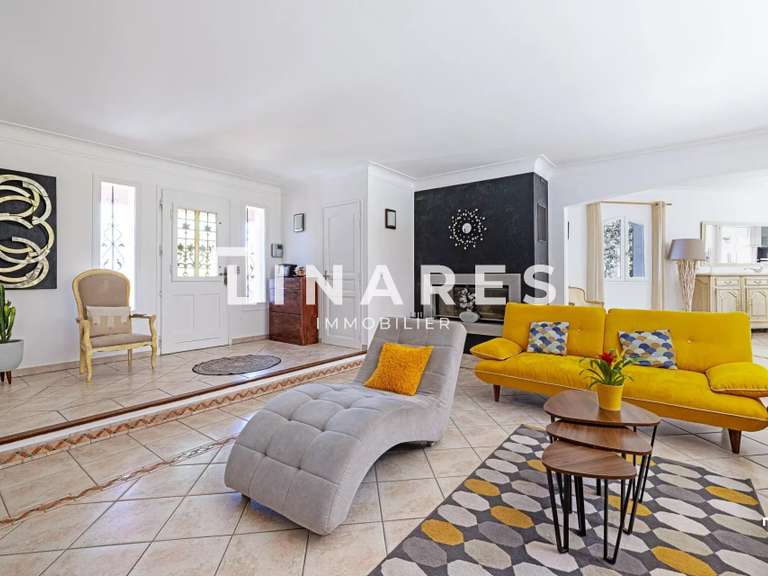 Villa Simiane-Collongue - 3 chambres - 180m²