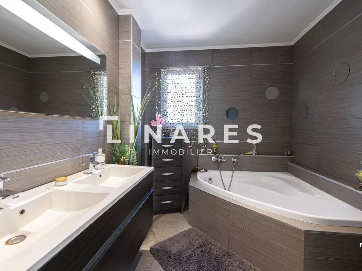 Villa Simiane-Collongue