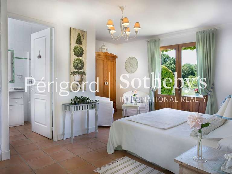 Maison Siorac-en-Périgord - 10 chambres - 413m²