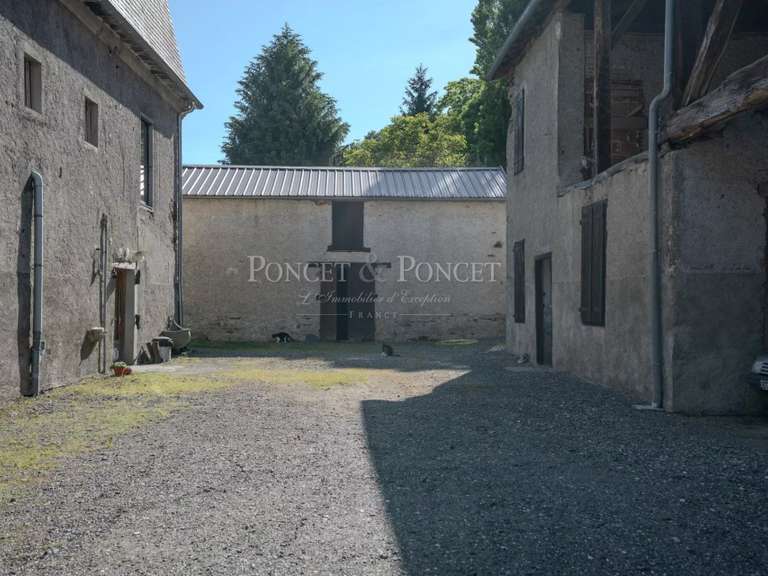 Maison Siradan - 7 chambres - 300m²
