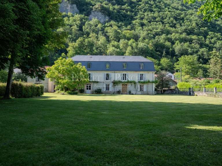 Maison Siradan - 7 chambres - 300m²