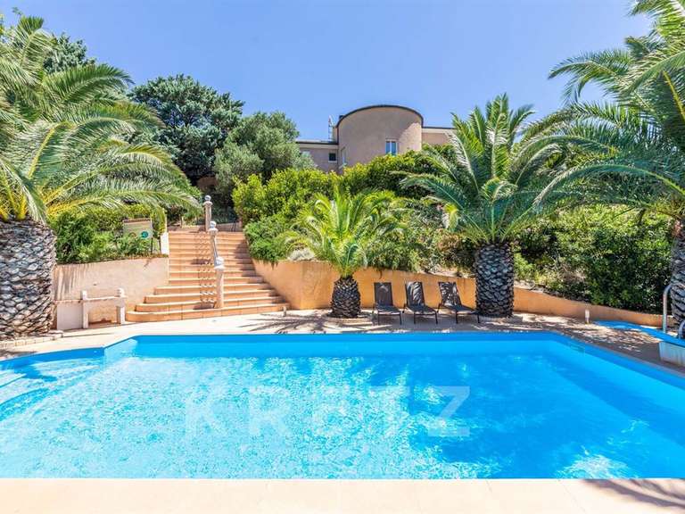 Maison Sisco - 4 chambres - 254m²