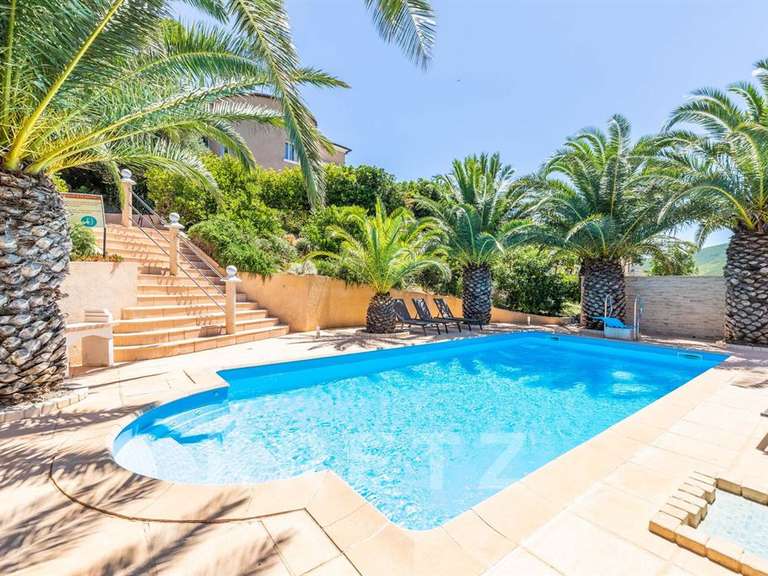 Maison Sisco - 4 chambres - 254m²