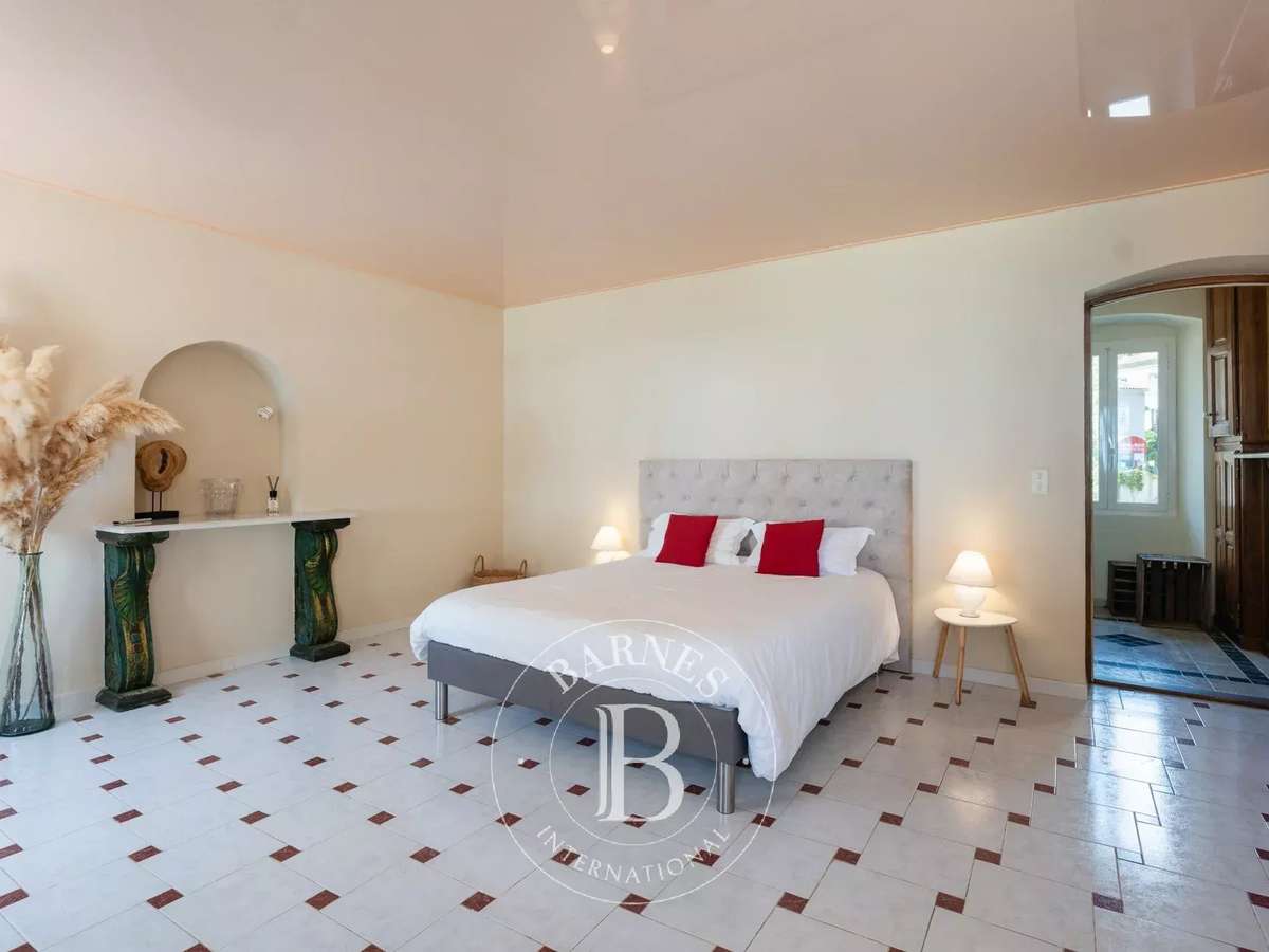 Property Sisco