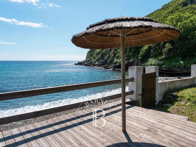 Propriété avec Vue sur mer Sisco - 622m²