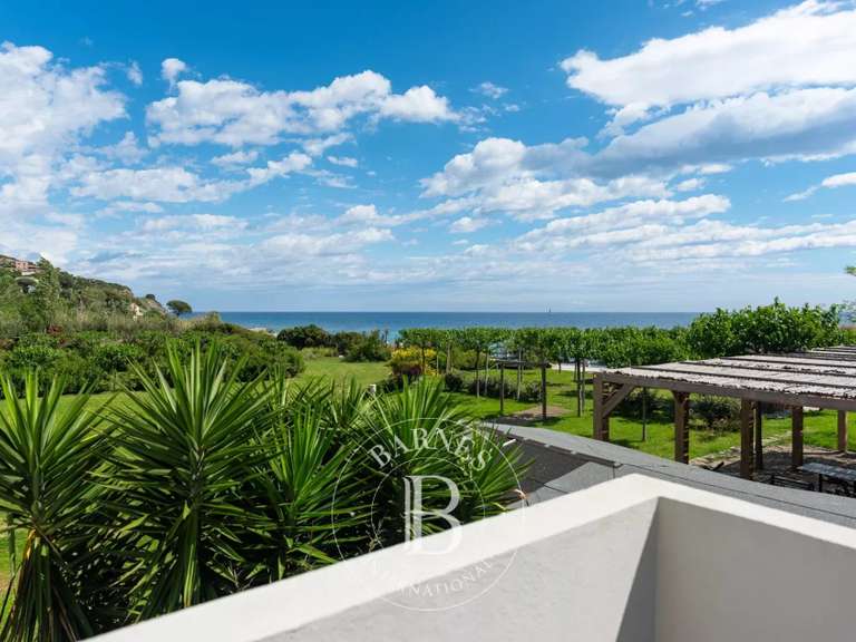 Propriété avec Vue sur mer Sisco - 622m²