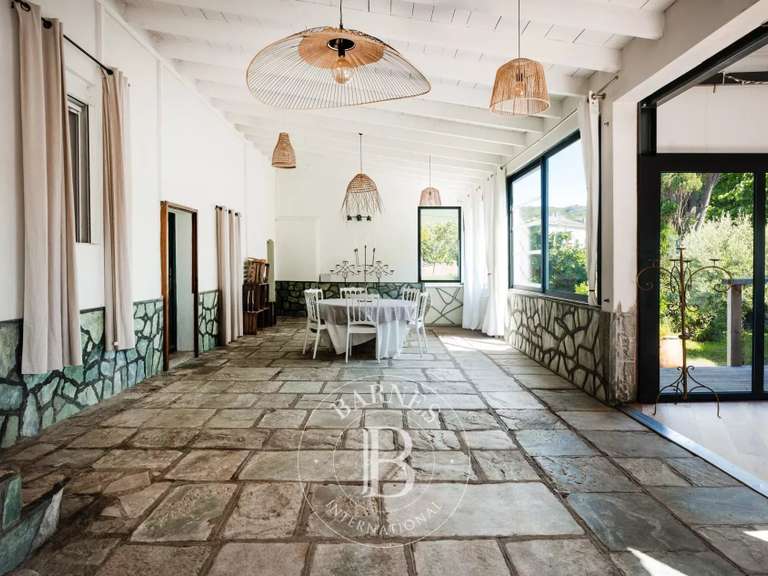 Propriété avec Vue sur mer Sisco - 622m²