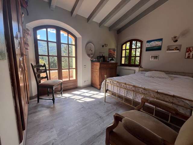 Maison Sisteron - 4 chambres - 270m²