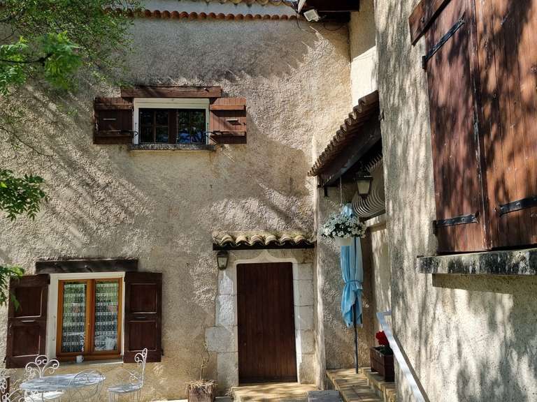 Maison Sisteron - 7 chambres - 174m²