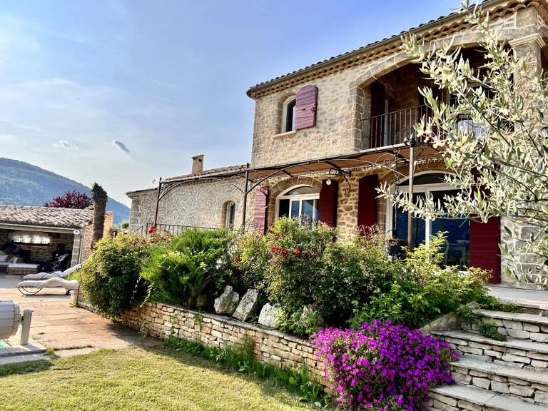 Maison Sisteron - 4 chambres - 188m²