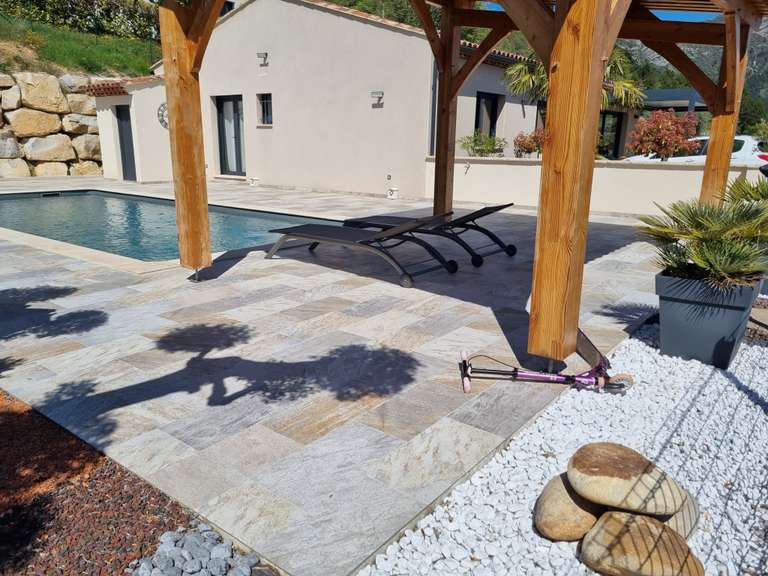 Villa Sisteron - 4 chambres - 155m²