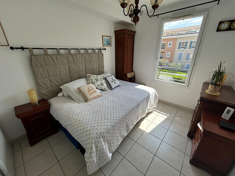 Apartment Six-Fours-les-Plages - 3 bedrooms - 124m²