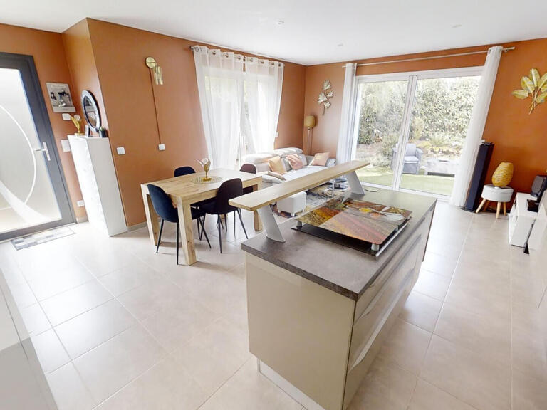 Sale House Six-Fours-les-Plages - 3 bedrooms