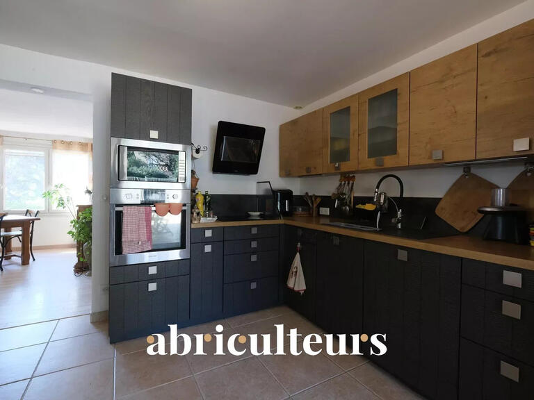Maison Six-Fours-les-Plages - 5 chambres - 207m²