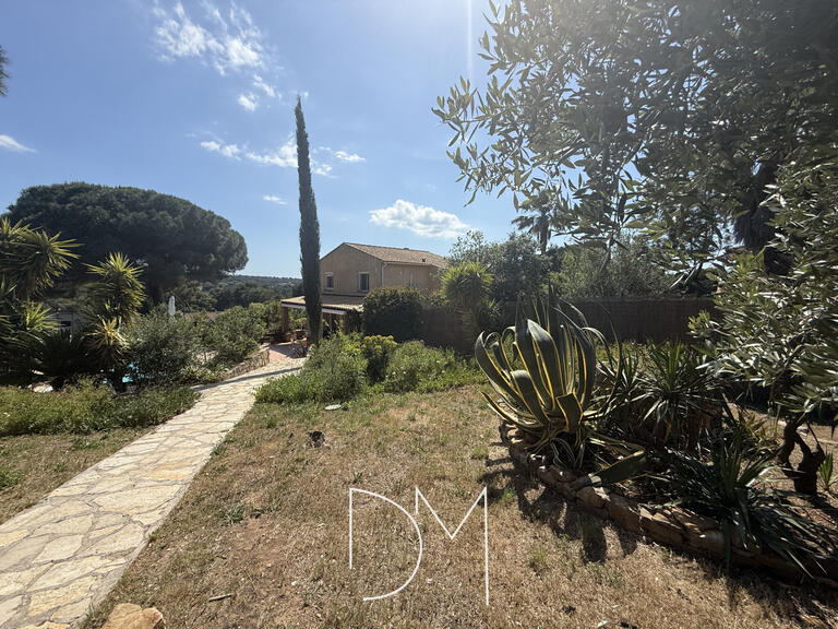 Maison Six-Fours-les-Plages - 5 chambres - 192m²