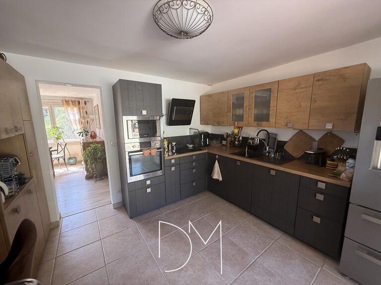 Maison Six-Fours-les-Plages - 5 chambres - 192m²