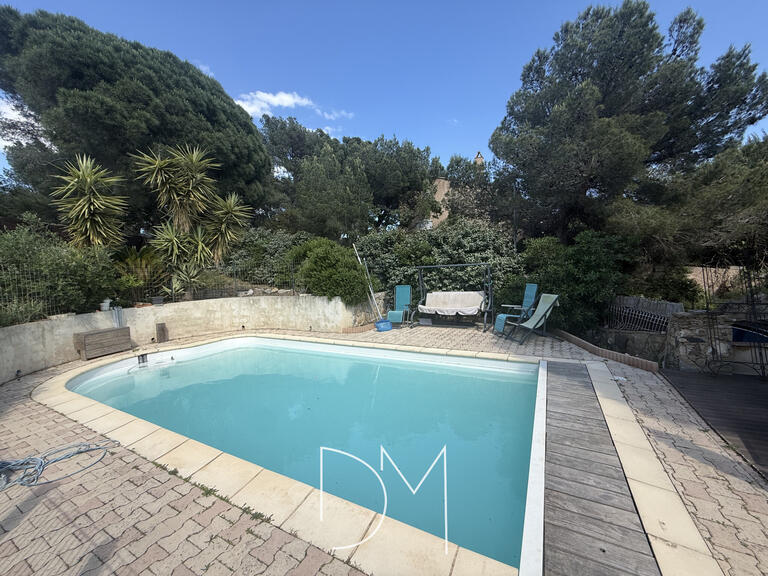 Maison Six-Fours-les-Plages - 5 chambres - 192m²