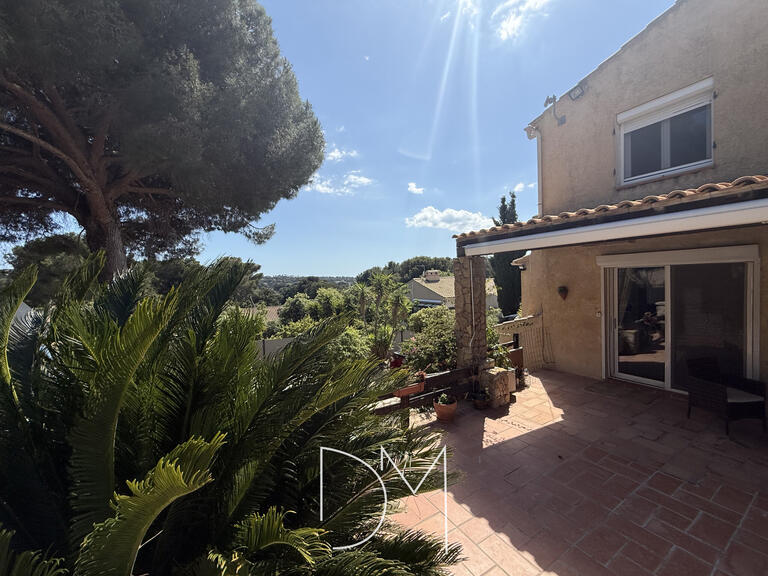 Maison Six-Fours-les-Plages - 5 chambres - 192m²