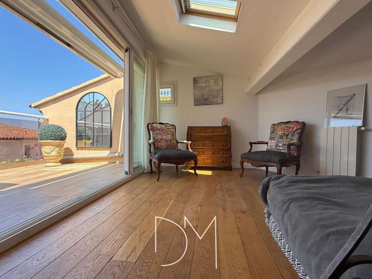 Maison Six-Fours-les-Plages - 3 chambres - 120m²