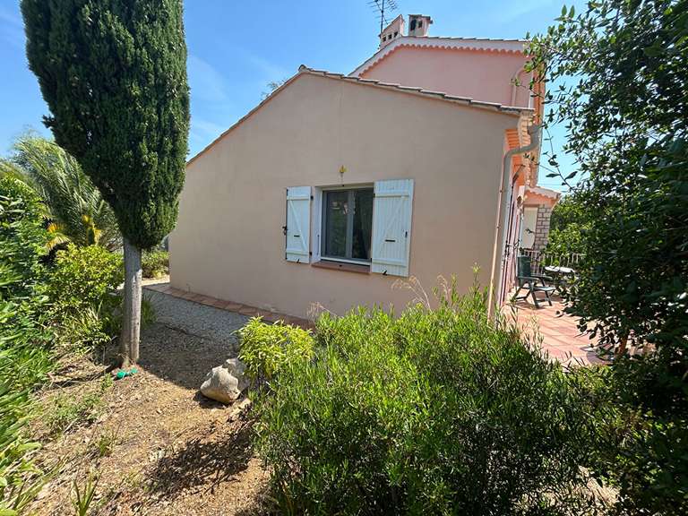 Maison Six-Fours-les-Plages - 4 chambres - 121m²