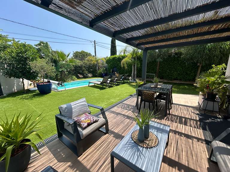 Maison Six-Fours-les-Plages - 3 chambres - 90m²