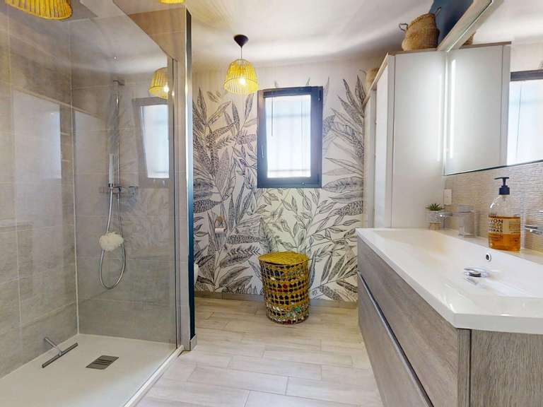 Maison Six-Fours-les-Plages - 3 chambres - 90m²