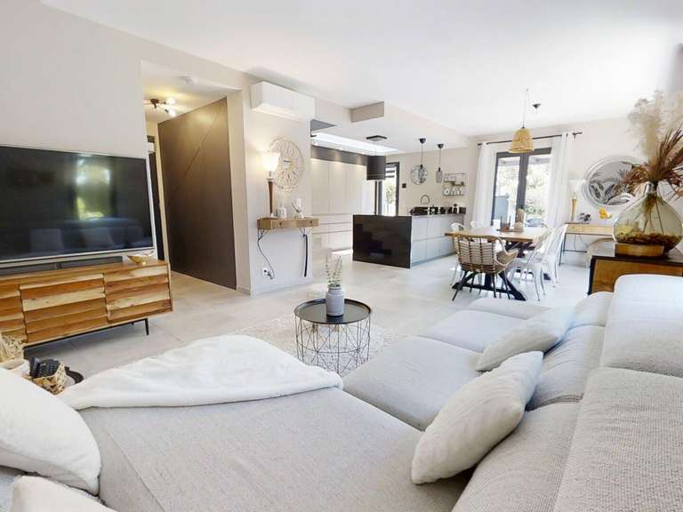 Maison Six-Fours-les-Plages - 3 chambres - 90m²