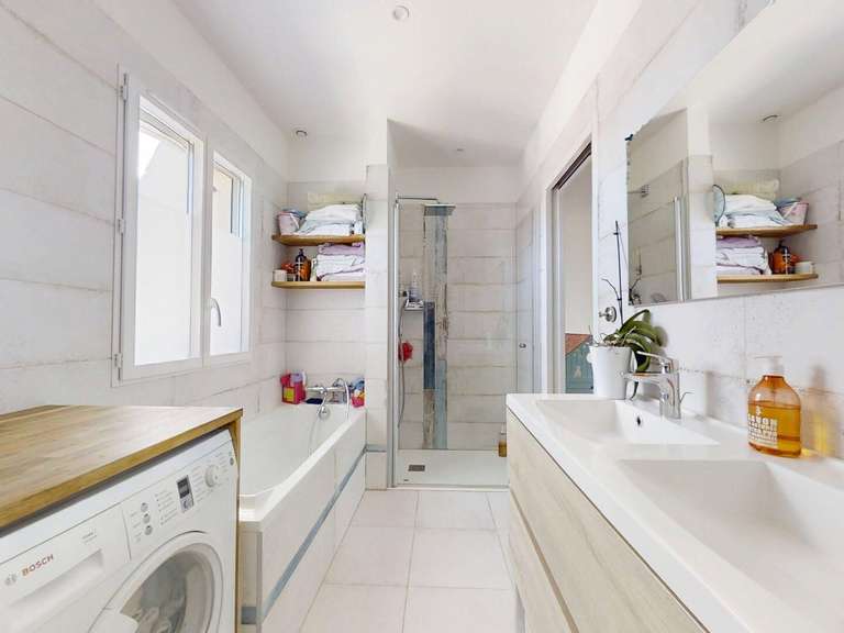 Maison Six-Fours-les-Plages - 4 chambres - 110m²