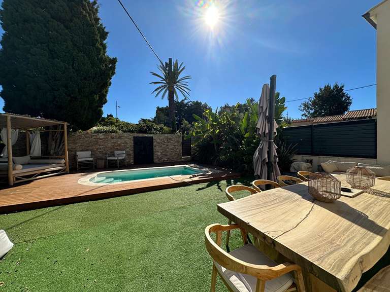 Maison Six-Fours-les-Plages - 4 chambres - 110m²