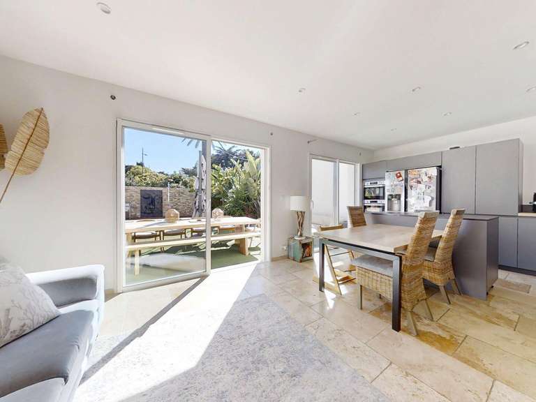 Maison Six-Fours-les-Plages - 4 chambres - 110m²