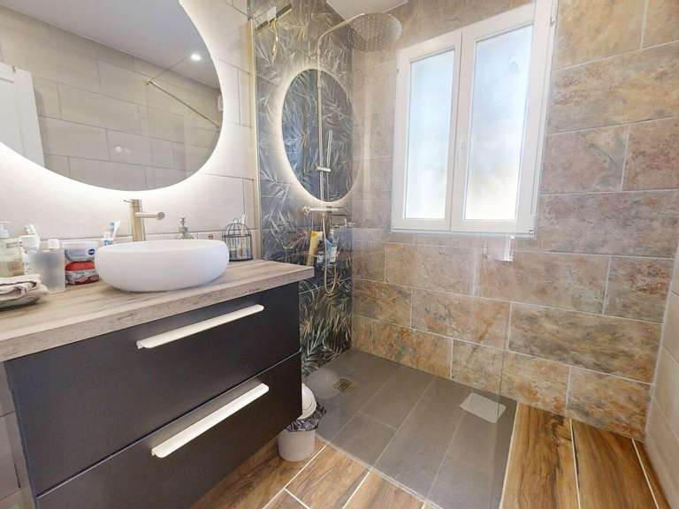 Maison Six-Fours-les-Plages - 3 chambres - 92m²