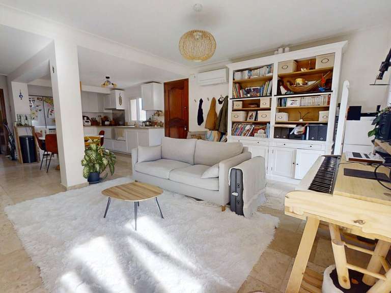 Maison Six-Fours-les-Plages - 3 chambres - 90m²